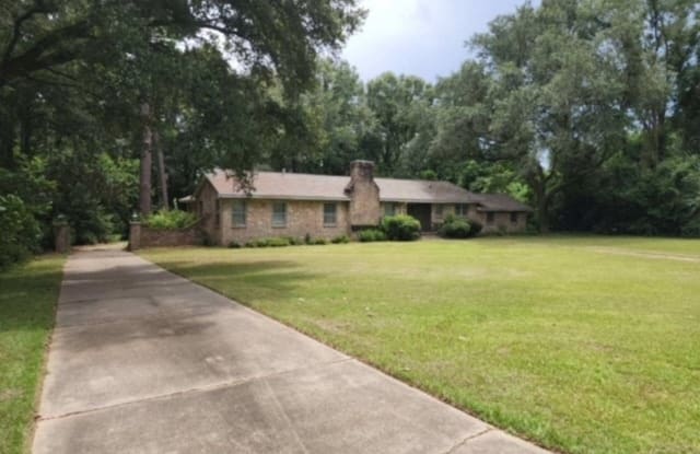 307 McQueen Avenue - 307 Mcqueen Avenue, Mobile, AL 36609