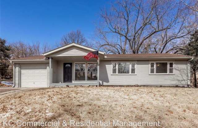 908 NE 61st