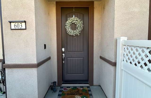 Beautiful Lennar 3 Bedroom - across from MVHS!