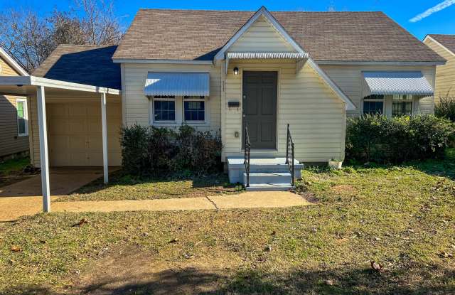 212 North 43rd