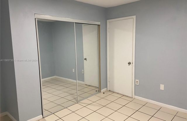 645 NW 2nd St