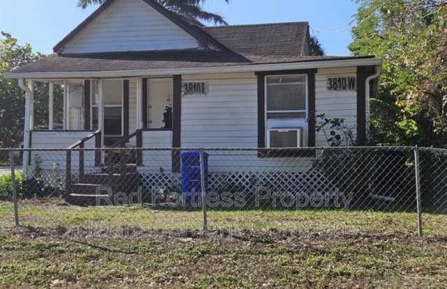 3810 Desoto Ave A