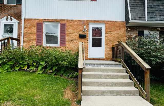 Photo of 3 Bedroom 1.5 Bath Townhouse