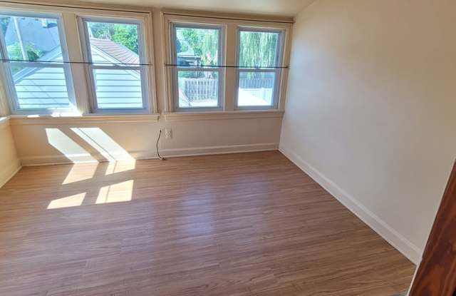 2132-34 West Kendall Avenue