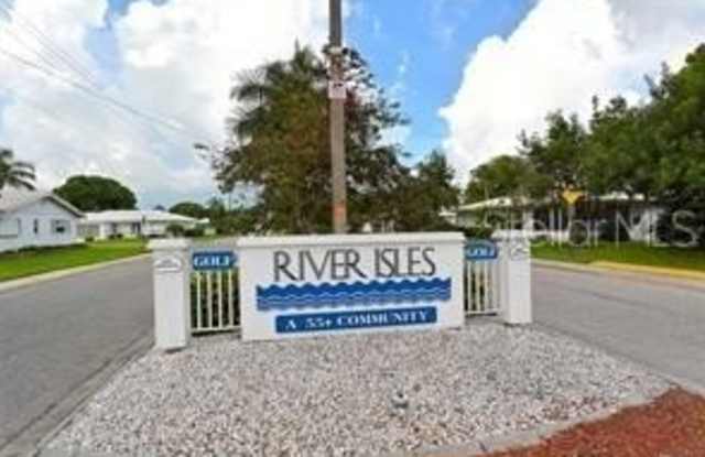 1507 N KNOLLWOOD DRIVE