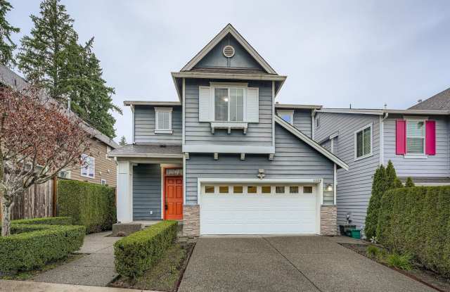 Photo of Stunning 3BD / 3BA Redmond Home. Spacious, Updated  Designed for Comfort!
