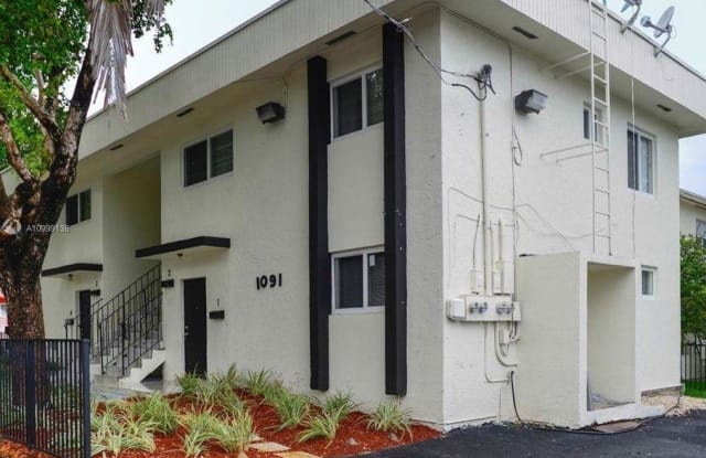 1091 SW 4th St - 1091 SW 4th St, Miami, FL 33130