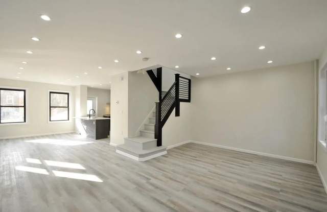 68-28 Dartmouth Street