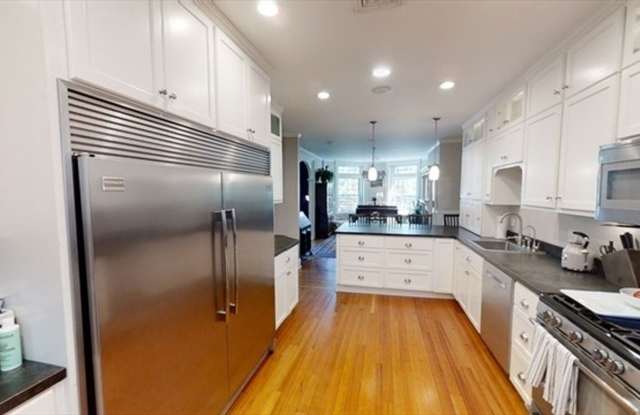 Renovated 4-bed/2-bath in Brookline!