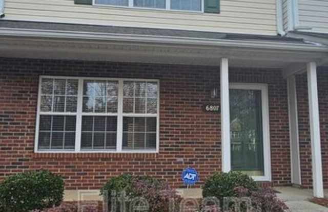 Photo of 6807 Juniper Tree Street