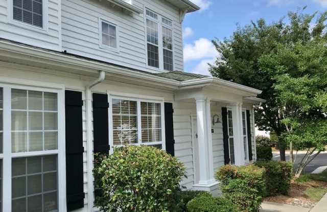 Photo of Beautiful townhouse style condo in Ridgely Manor!