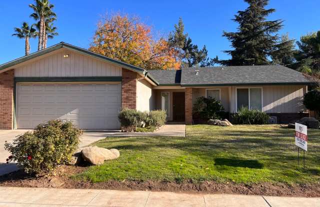 $2,195 Woodward Park 3 Bedroom Home - N. College Ave. Fresno