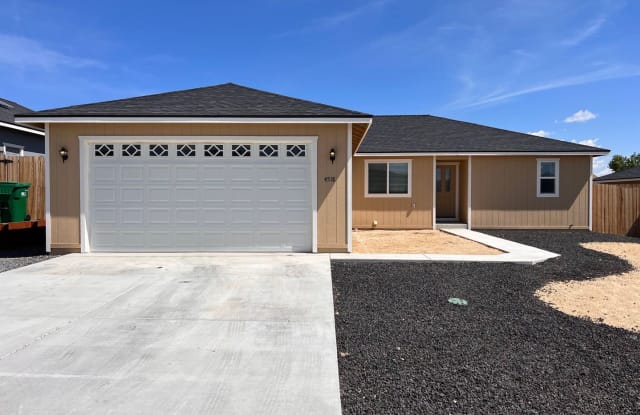 4518 Spaight Way - 4518 Spaight Way, Fernley, NV 89408