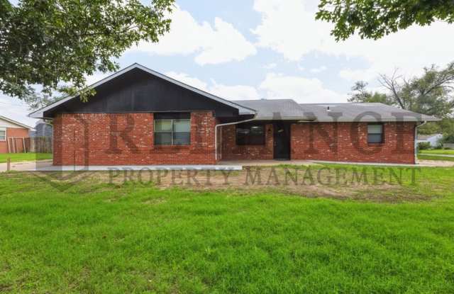 1158 North Edwards