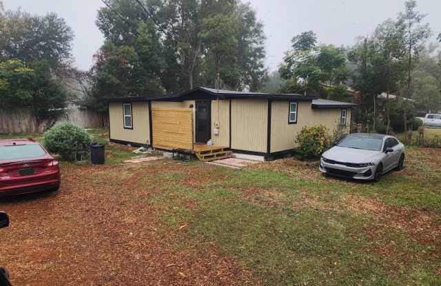 Photo of 403 S HIGHLAND Avenue