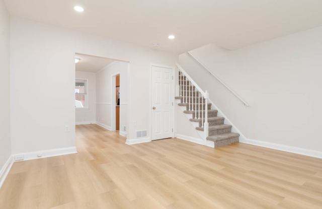 204 Kingston Rd