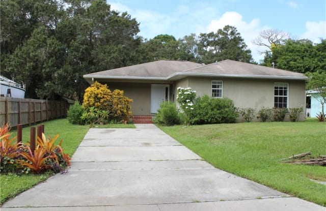 828 SEARCY AVENUE - 828 Searcy Avenue, Sarasota County, FL 34237