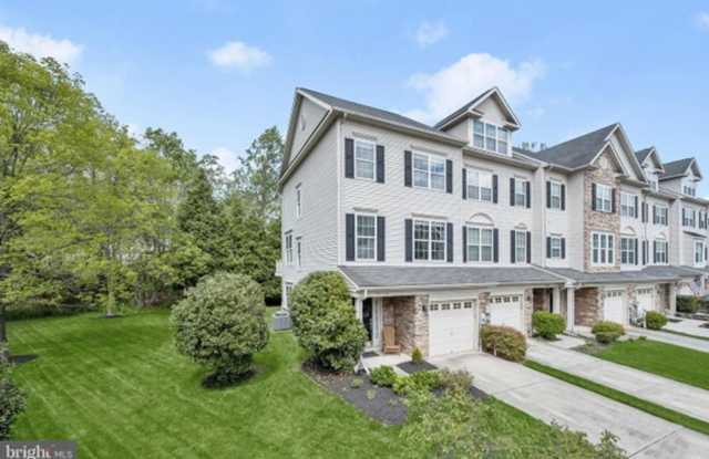 Gorgeous End of Group Owings Mils 3bd/2.5ba w/ A/C, W/D, and Modern Amenities! Available now!