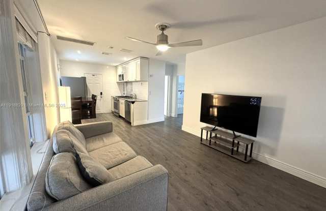 Photo of 2309 Van Buren St