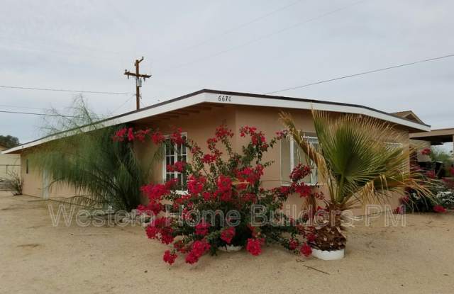 6668 Smoketree Ave duplex