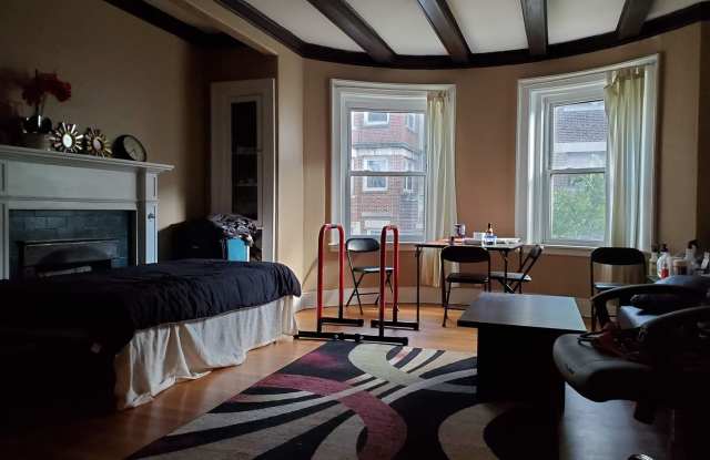 3 bed 1.5 bath in Allston......