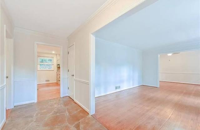 260 River Valley Road