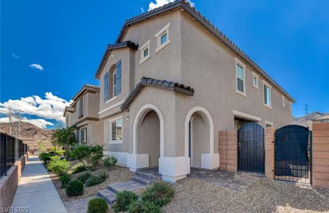 Photo of 1360 Cerulean Avenue