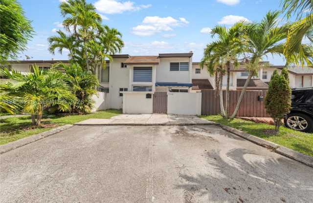 11336 SW 69th Ter