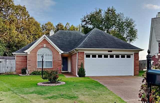 2966 Woodland Ash Cv