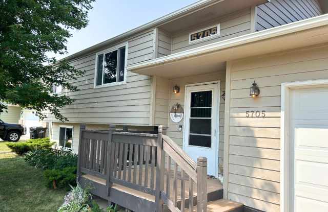 5705 South Aaron Avenue