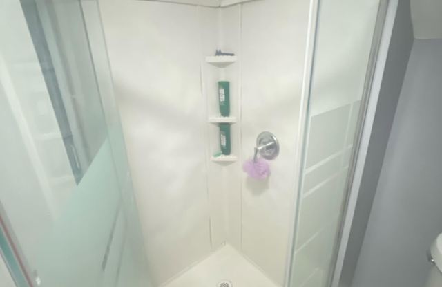 1561 W Grand Boulevard