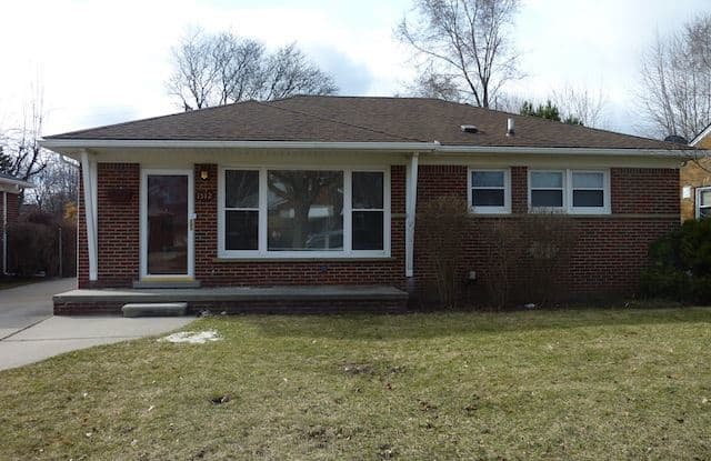 1512 Genesee Avenue - 1512 Genesee Dr, Royal Oak, MI 48073