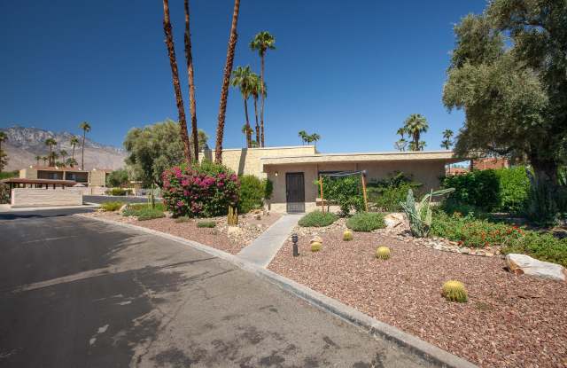 Photo of 2348 Los Coyotes Drive