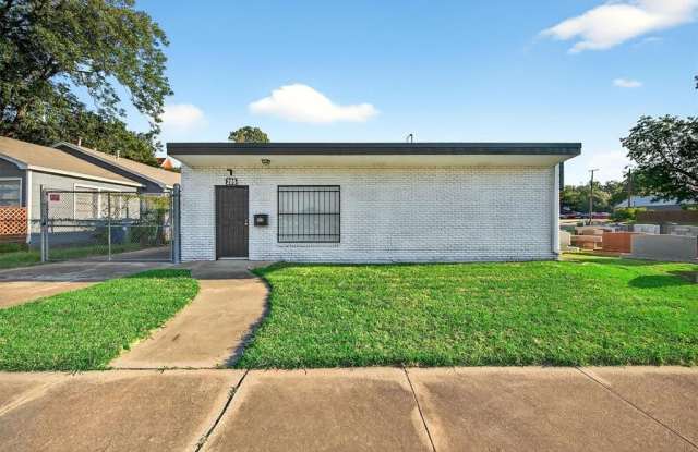 Photo of 205 W Gandy Street