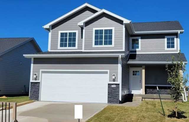 Spacious 4-Bedroom, 2.5-Bath Home in Kettlestone Landing