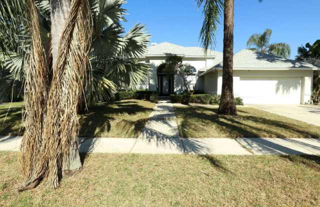 1609 Bear Crossing Circle