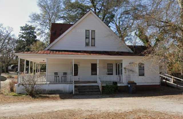 508 Dunlop Street C - B