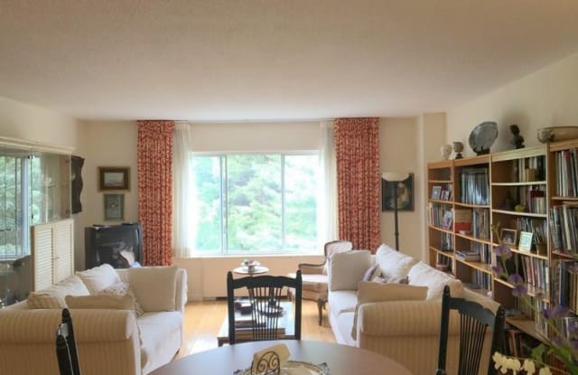 24 Chestnut Place Unit 501 - 24 Chestnut Place, Brookline, MA 02445