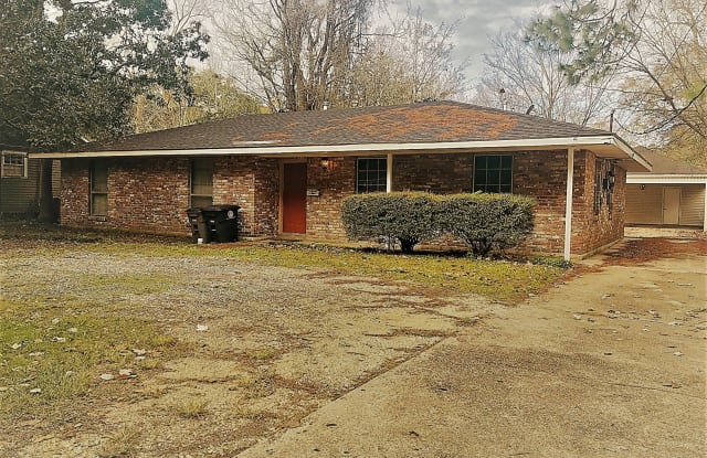 2135 Lee Dr - 2135 Lee Drive, Baton Rouge, LA 70808