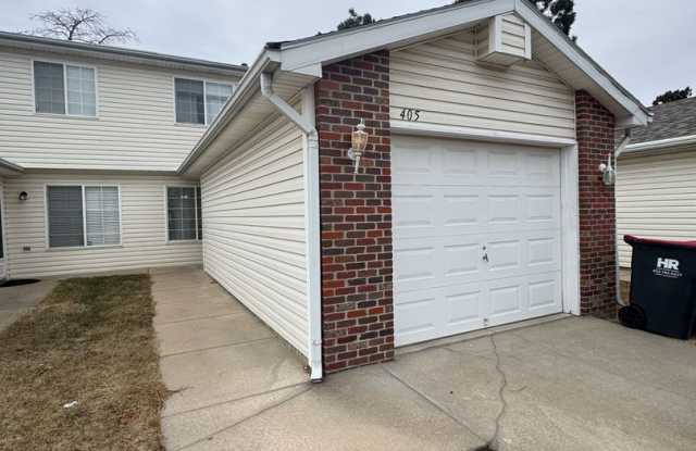 2 bed 2 bath Townhouse in Capital Beach