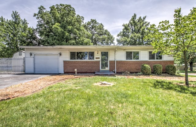 1560 Aspen Dr - 1560 Aspen Drive, Florissant, MO 63031