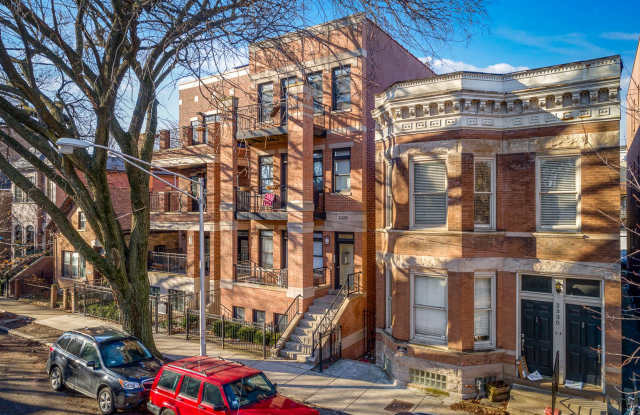 2328 N Greenview