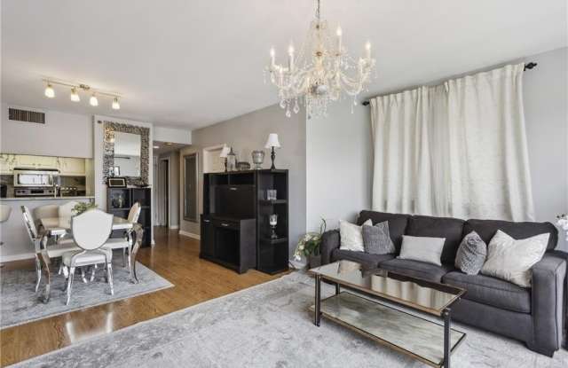 3481 Lakeside Drive NE unit: 3004