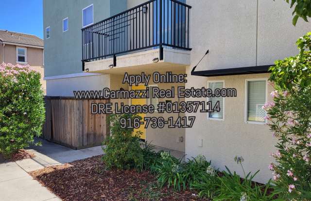 3920 East Commerce Way