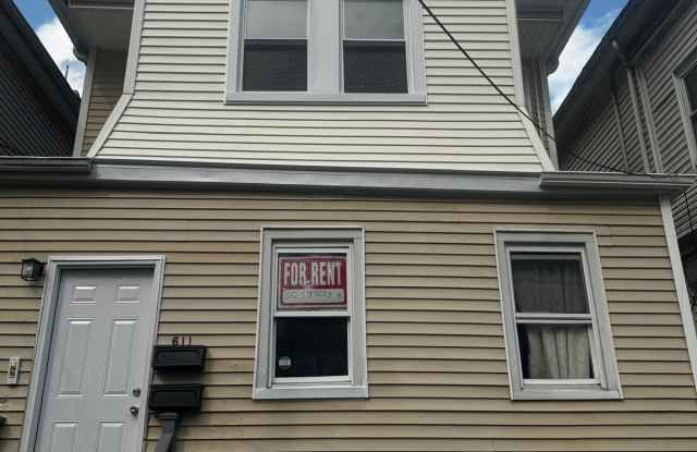 611 Magnolia Avenue - 2