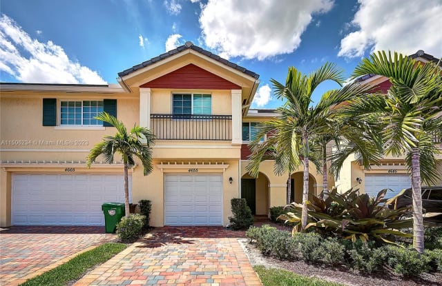 4655 Windmill Lane - 4655 Windmill Lane, Davie, FL 33328