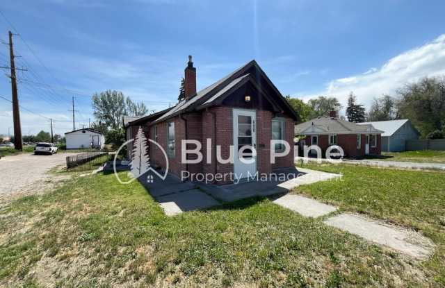 498 East 17th Street