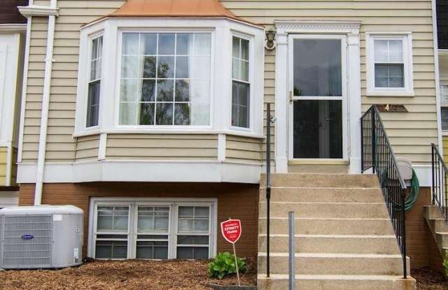 1467 CHATHAM COURT