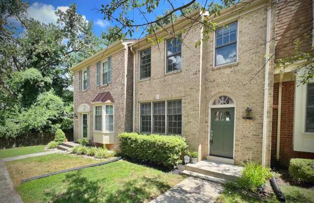 10611 PINE HAVEN Terrace