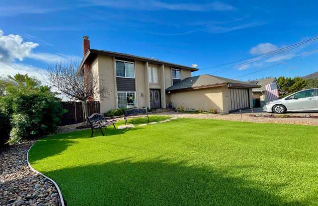 Spacious 4 bedroom 3 bath Home in Beautiful San Carlos